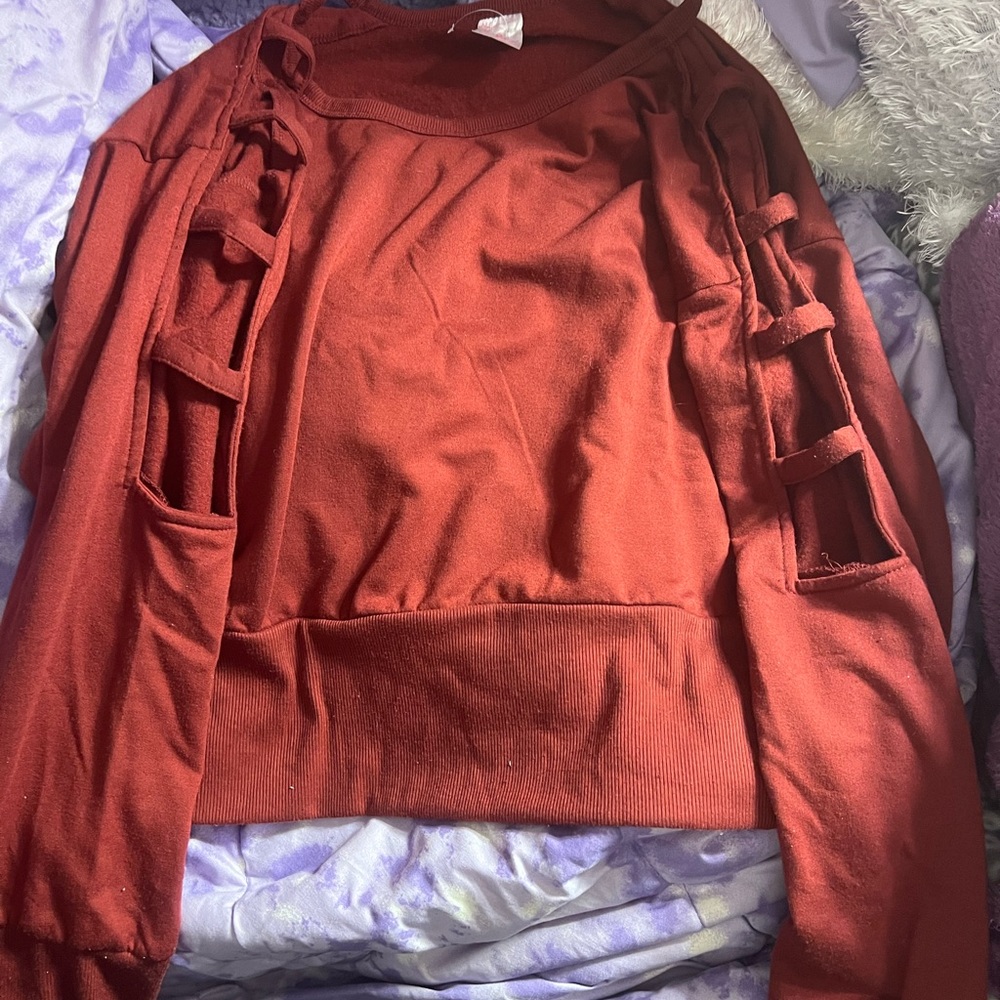 Juniors Long Sleeve Cutout Sleeve Top